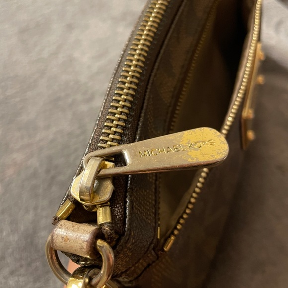 Michael kors clutch - Picture 4 of 5